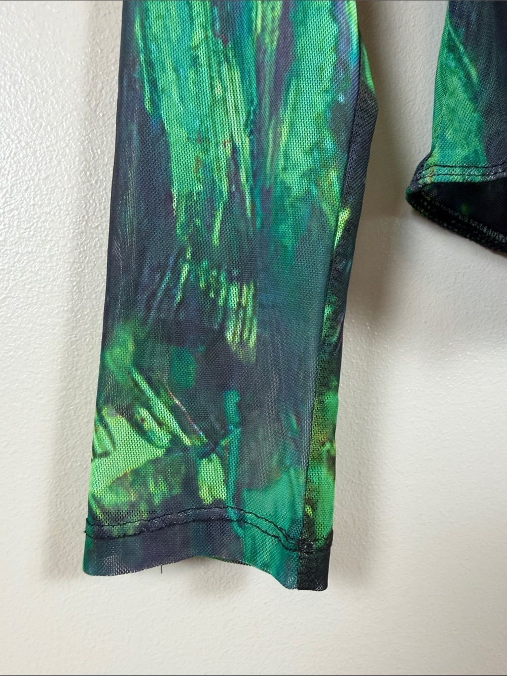 AKIRA Green & Black Abstract Mesh Long Sleeve Top –Sheer, Lightweight - Picture 6 of 10